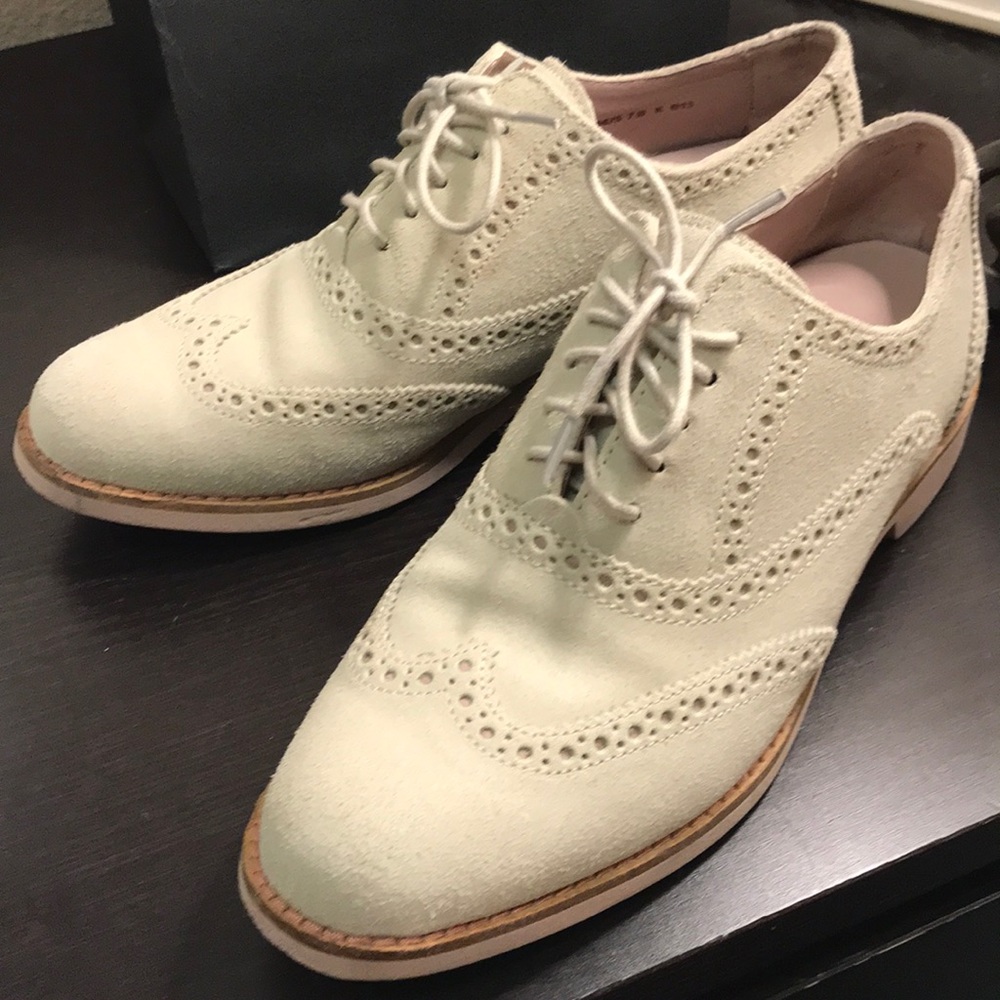 COLE HAAN Women’s Wingtip Shoes